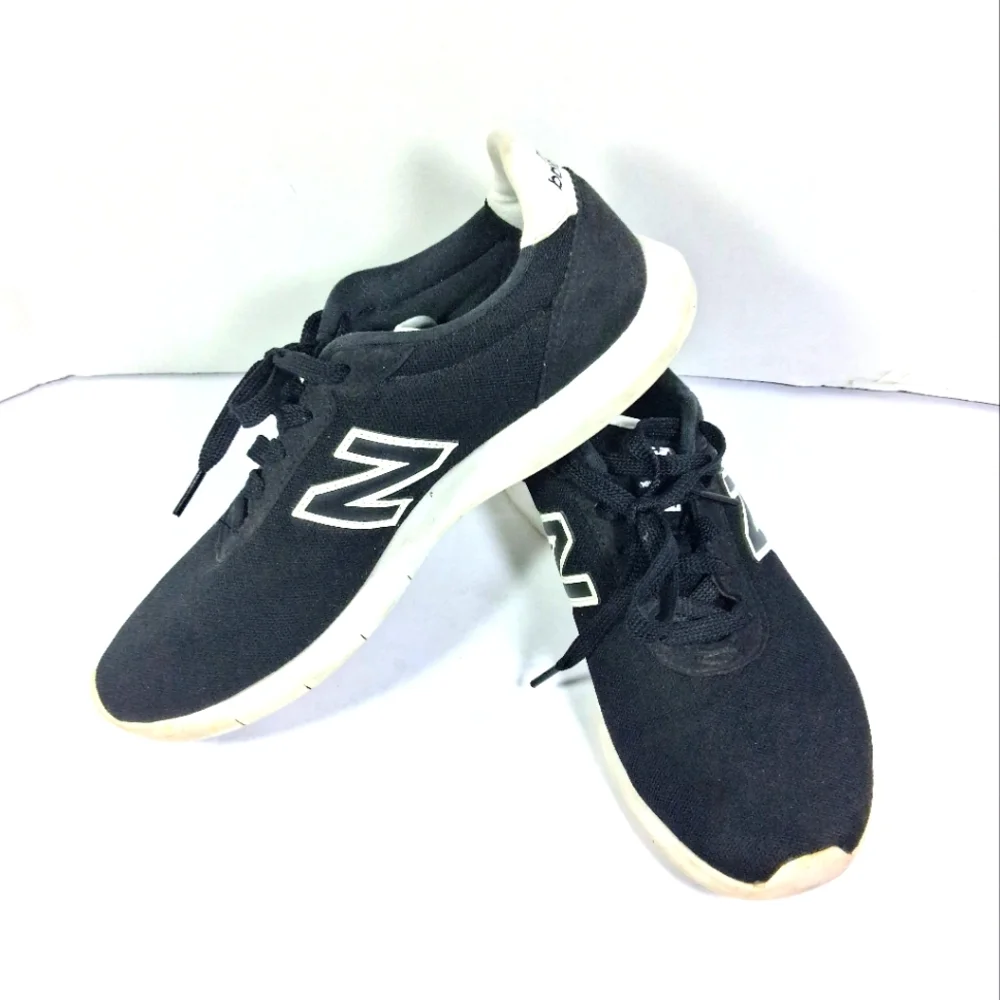 Women's 514 New Balance Size 9 Black And White Running/ Walking/ Casual Sneaker